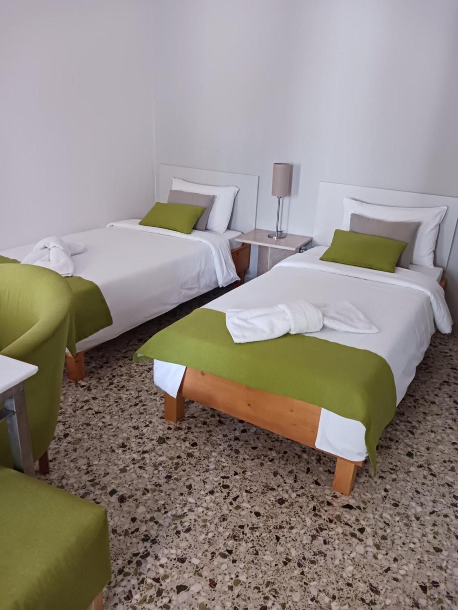 Theros & Trygos Boutique Houses - Ath Airport أرتيميدا الغرفة الصورة